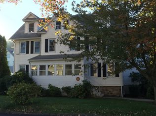 33 Valley Rd, Cos Cob, CT 06807