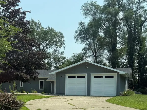 19890 Sixteen Mile Rd, Marshall, MI 49068