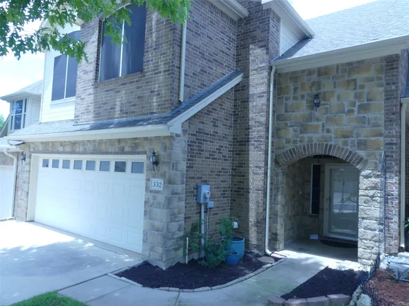 332 Emma Call Ct, Decatur, TX 76234