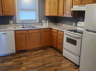 916 N Eagle Ave, Springfield, MO 65802