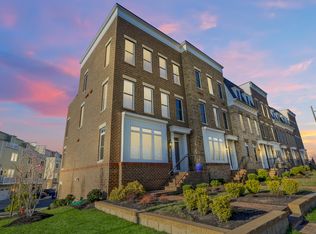 11377 Ridgeline Rd, Fairfax, VA 22030