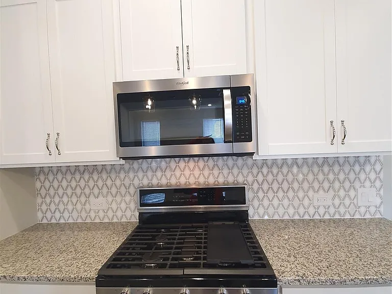 8266 Primrose Way — Photo 7
