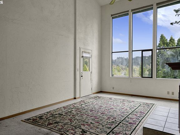 4th image of 4427 Fox Hollow Rd APT 7