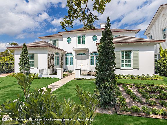 2nd image of 233 Seville Rd