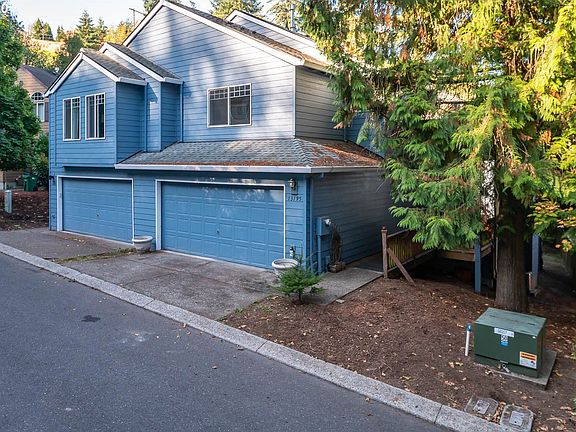 2nd image of 13195 SW Hidden Creek Pl