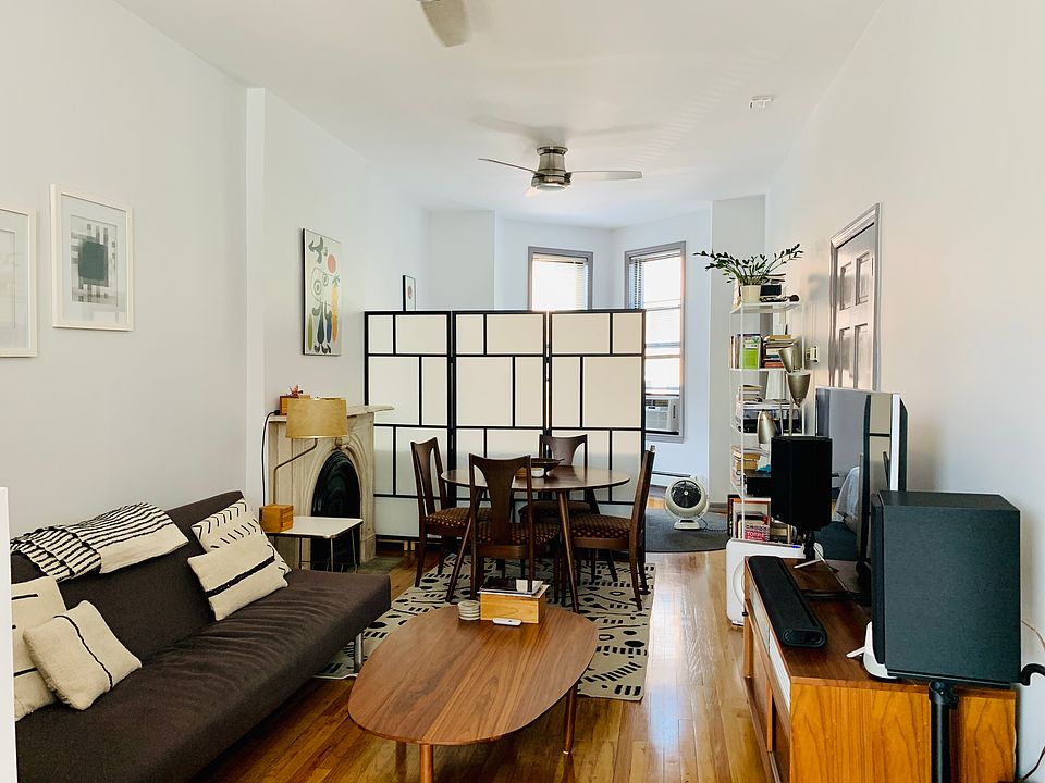 1st image of 102 15th St APT 2