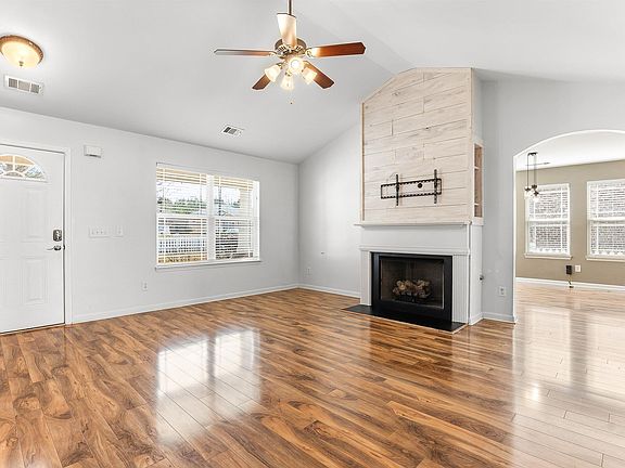 4th image of 205 Charles Gray Blvd