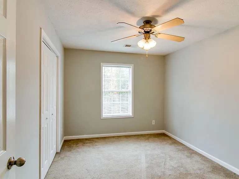 821 Oak Arbor Ct — Photo 17