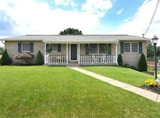 1403 Darlington Rd, Beaver Falls, PA 15010