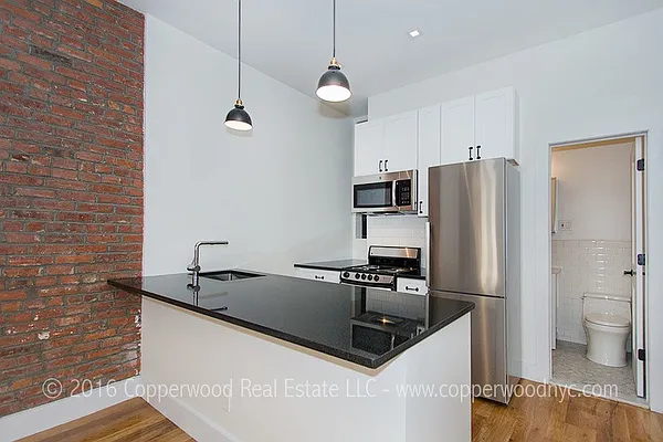 Rented by Copperwood Real Estate | media 17