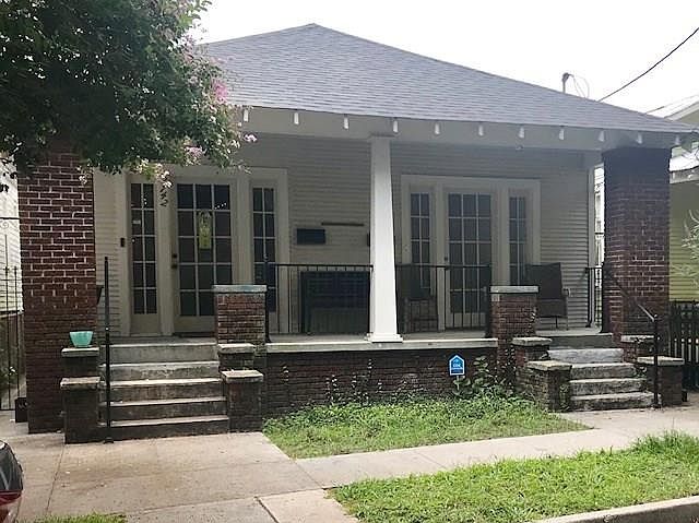 1st image of 2742 Orchid St