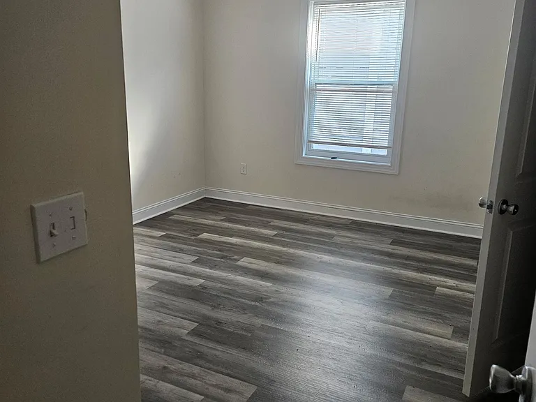 7 Lake St #2 — Photo 13