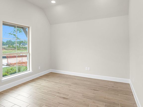 5th image of 9031 Babbling Brook Dr