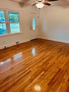 3rd image of 111 Pinehaven Dr #A