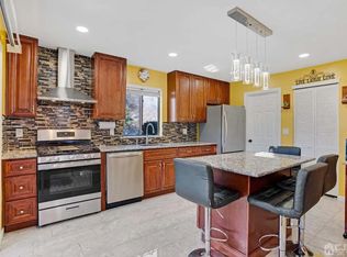 190 Linda Ln, Edison, NJ 08820