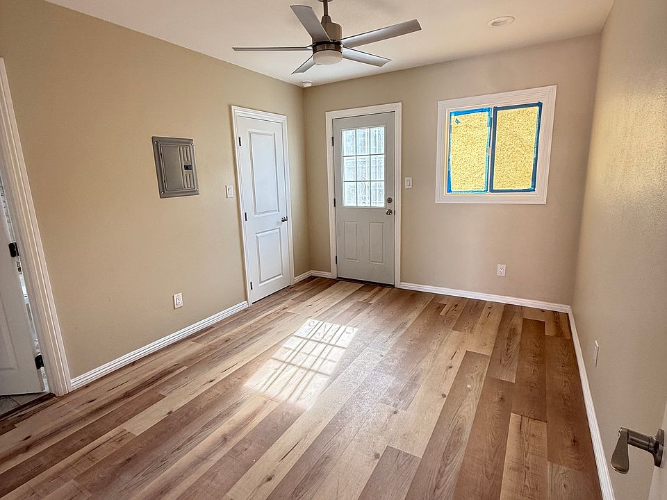 2nd image of 838 E 99th St #840