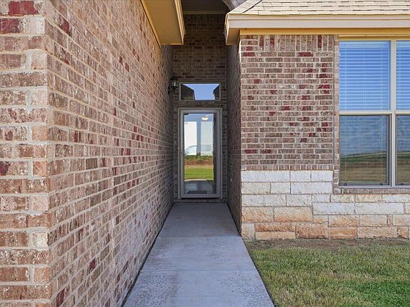 3rd image of 6846 Filly Rd