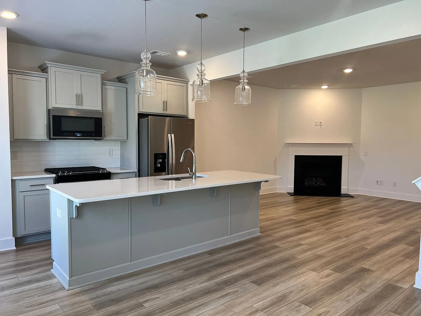 Stunning 3/2 Rental Unit in Prime Simpsonville Location! — Photo 2