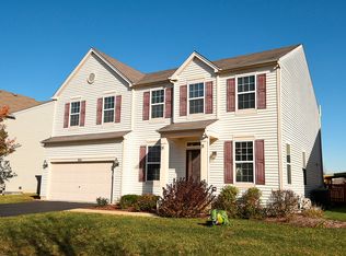 816 Timber Springs Dr, Joliet, IL 60432