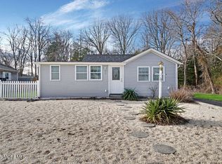 300 Hurley Ave, Bayville, NJ 08721