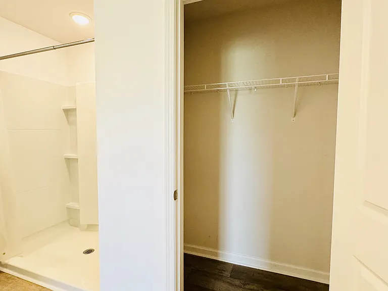 809 Woodland Farms Cir — Photo 32