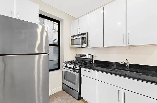 Rented by REAL New York | media 11