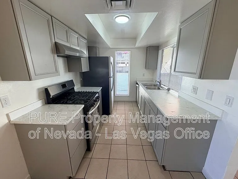 1405 Vegas Valley Dr #193-bldg 20 — Photo 9