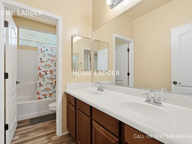 4172 E Santa Fe Ln — Photo 25