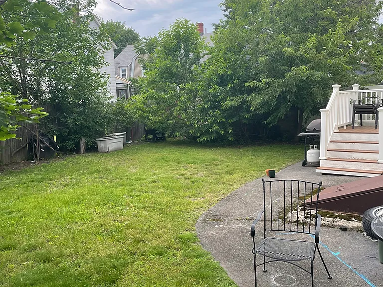 39 Manning St — Photo 3