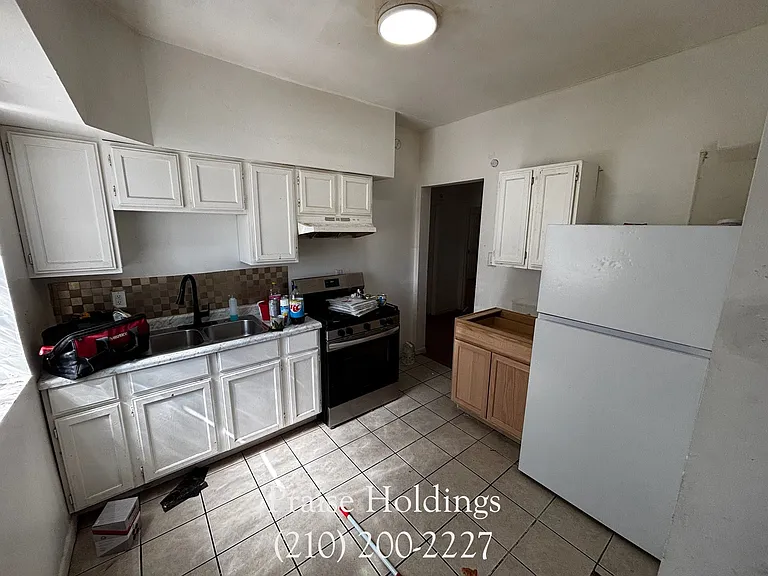 456 Pierce St — Photo 2