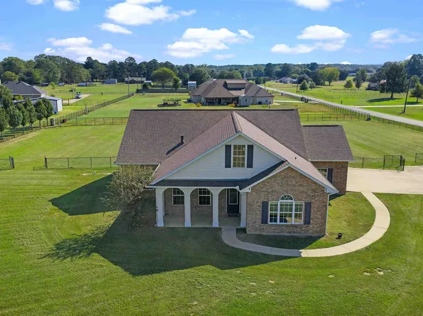 1210 County Road 306d, Henderson, TX 75654