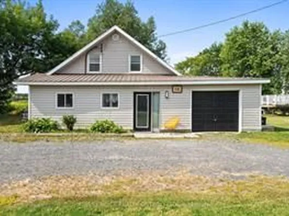 10 Campbell Reid Ct, Ottawa, ON K2K 1X7