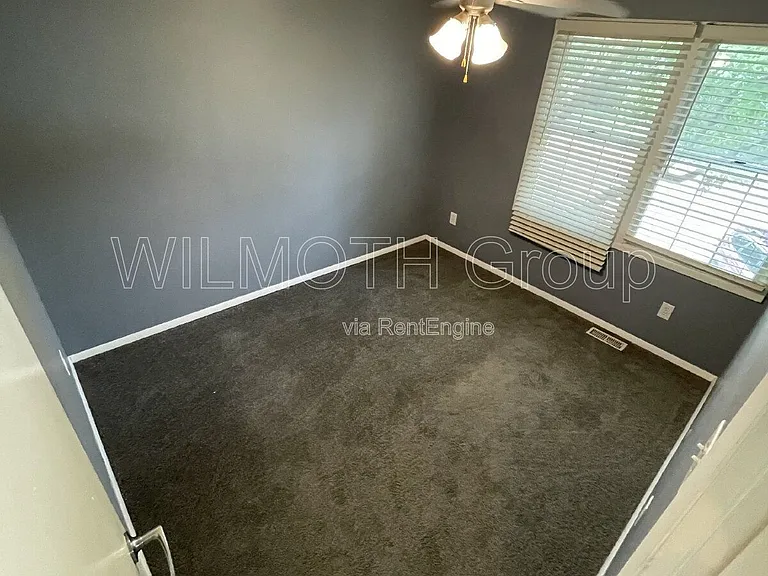 9507 Timber View Dr — Photo 11