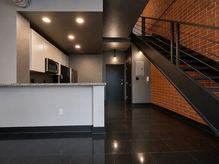 710 W Trade St #312 — Photo 4