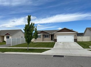 6613 W Conner St, Rathdrum, ID 83858