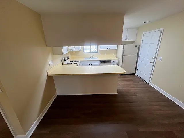 835 W Home Ave #D — Photo 4