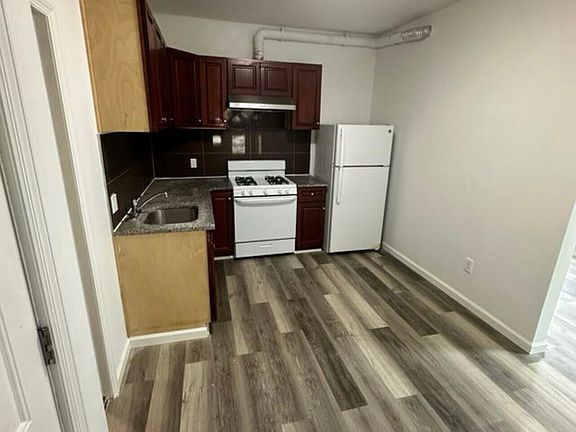 3rd image of 141 Hendricks Ave Floor 1