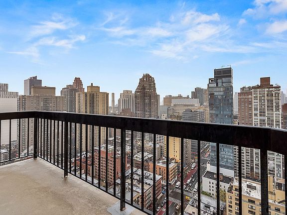3rd image of 330 E 75th St APT 32A