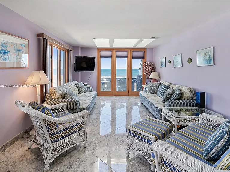 900 Ocean Ave #108 — Photo 7