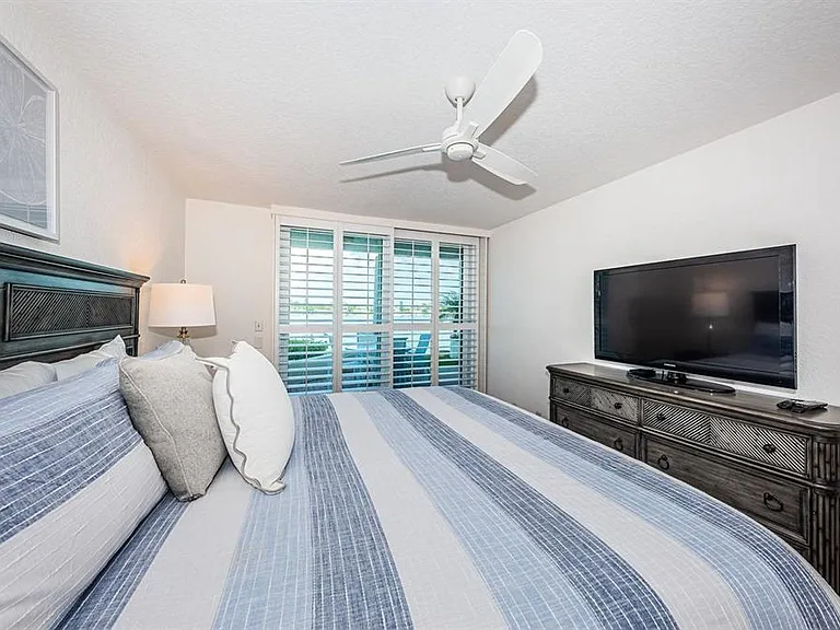6083 Bahia Del Mar Cir #159 — Photo 13