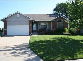 1850 Lakeland Dr, El Dorado, KS 67042