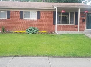 30664 Winthrop Dr, Madison Heights, MI 48071