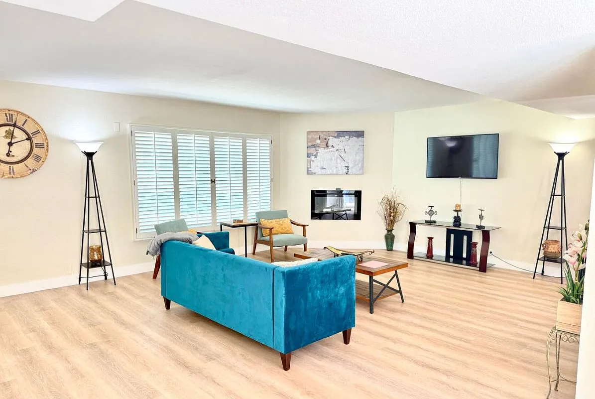 2 bed, 1296 sqft, $2,750 — Photo 4