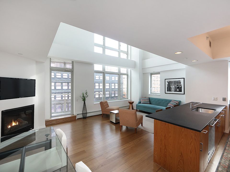 1st image of 205 E 59th St #703