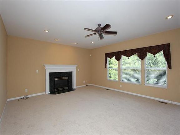 5th image of 10088 Cedarwood Dr