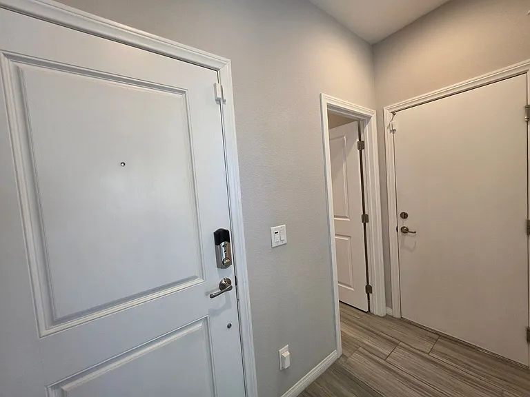 9852 Fisher Bay Ct — Photo 4
