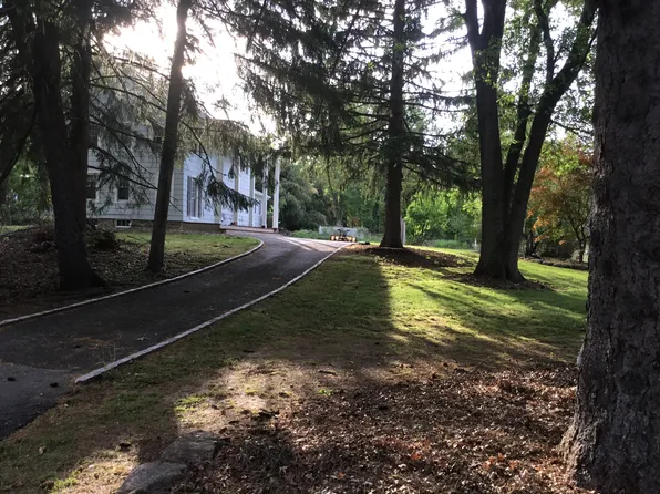 114 River Rd, East Hanover, NJ 07936