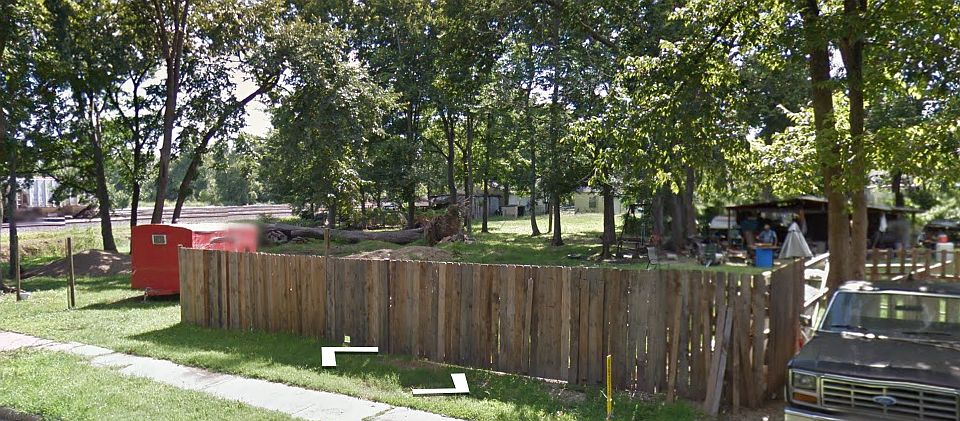 1st image of 3220 S Louisiana St