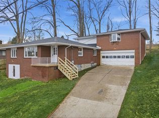 230 Clairmont St, North Huntingdon, PA 15642