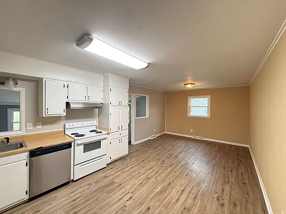 4th image of 213 Foxcroft Dr